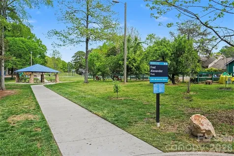 1215 Mcallister Drive Charlotte NC 28216