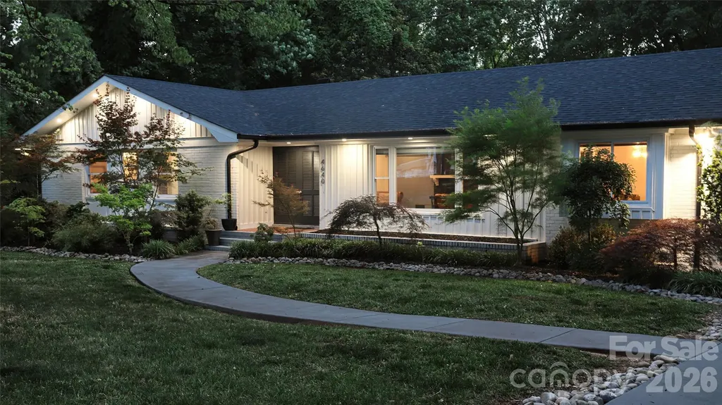 4640 Town And Country Drive Charlotte NC 28226