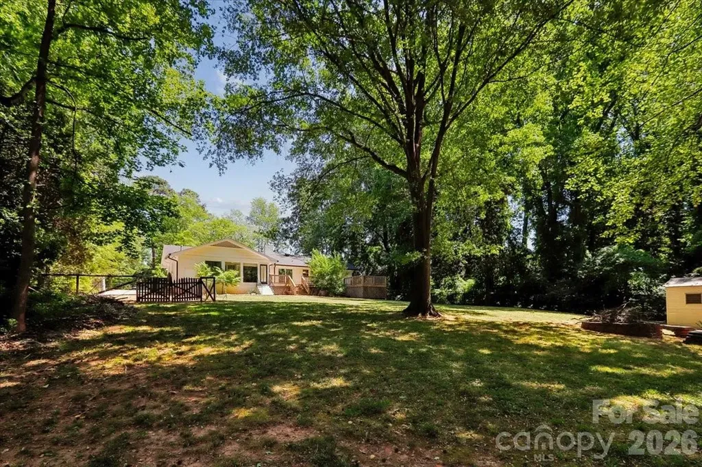 4640 Town And Country Drive Charlotte NC 28226