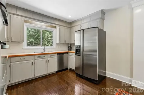 4640 Town And Country Drive Charlotte NC 28226