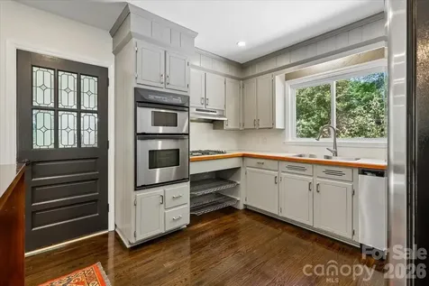 4640 Town And Country Drive Charlotte NC 28226