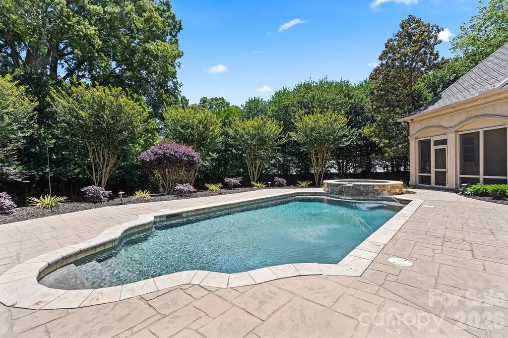 8600 Fairview Road Charlotte NC 28226