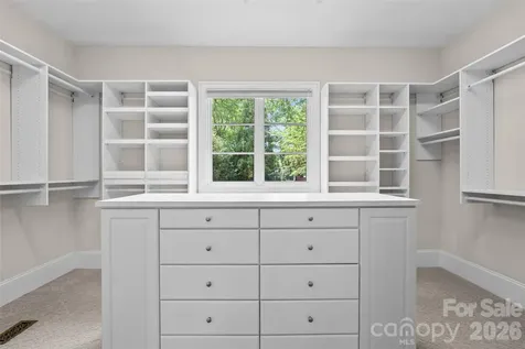 8600 Fairview Road Charlotte NC 28226
