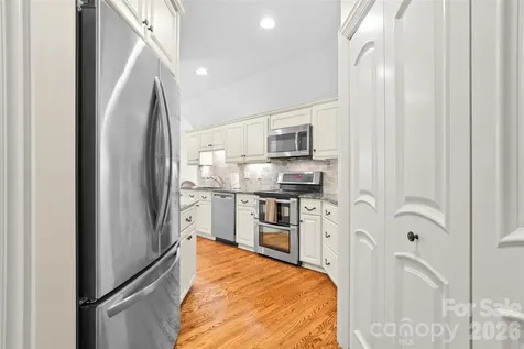 8600 Fairview Road Charlotte NC 28226