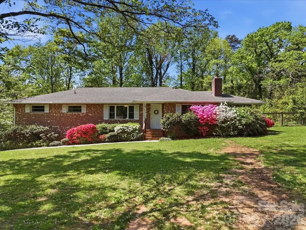 160 Denton Street Columbus NC 28722