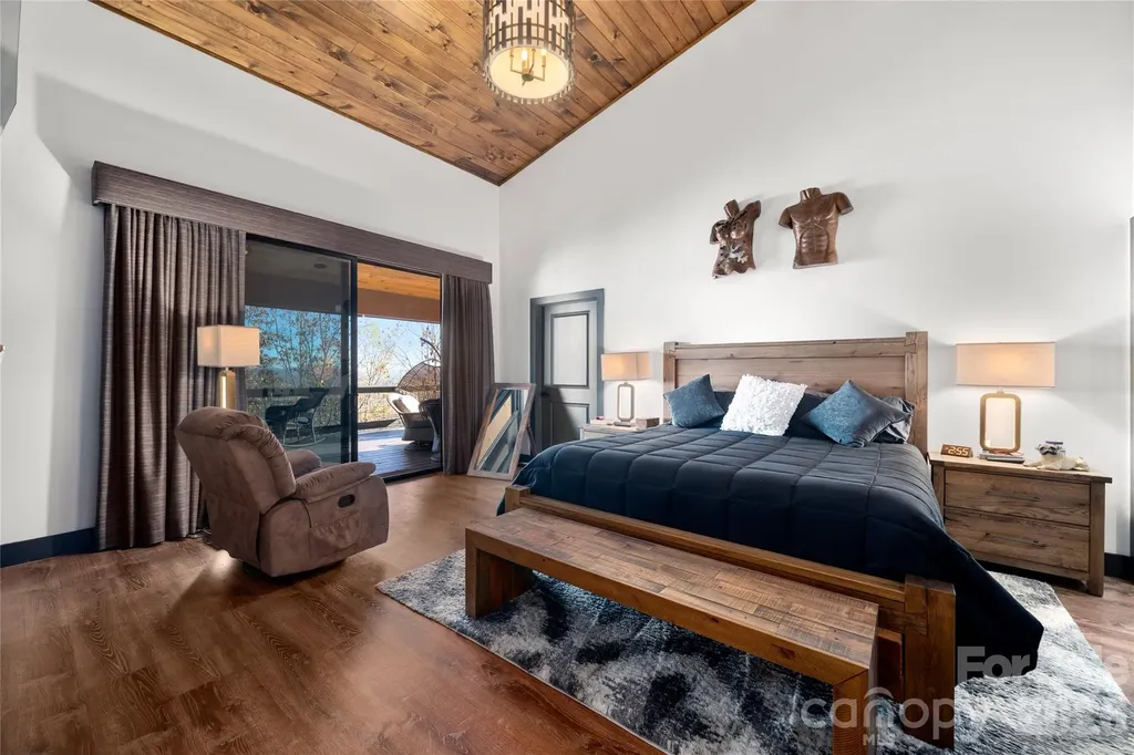 41 Ben Lippen School Road Asheville NC 28806