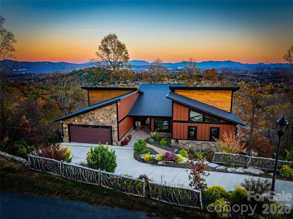 41 Ben Lippen School Road Asheville NC 28806