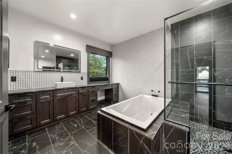 41 Ben Lippen School Road Asheville NC 28806