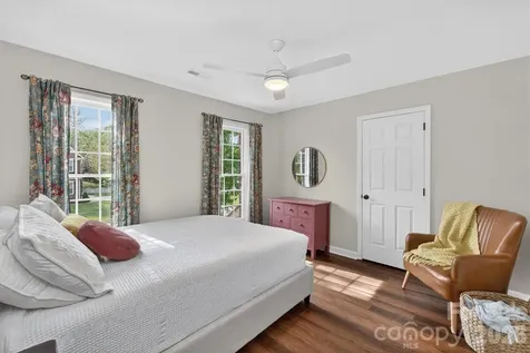 12535 Cedar Post Lane Charlotte NC 28215