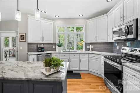 483 Heather Marie Drive Hendersonville NC 28792