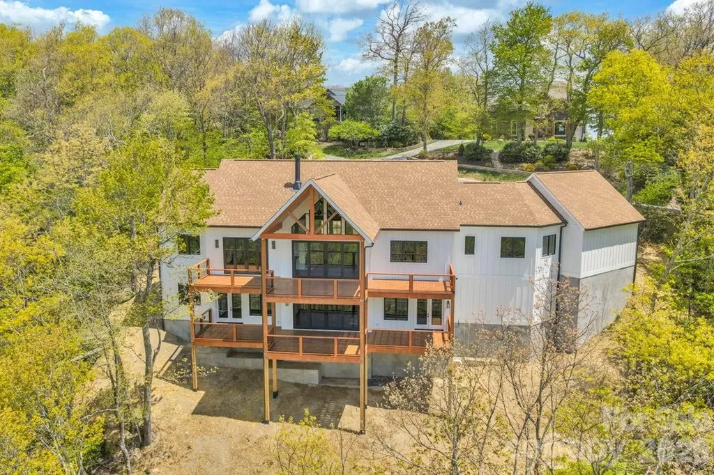 380 Greystone Drive Boone NC 28607