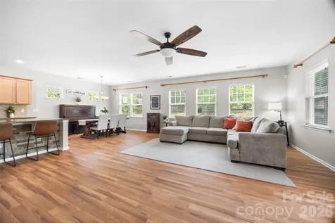 1521 Deer Meadows Drive Waxhaw NC 28173
