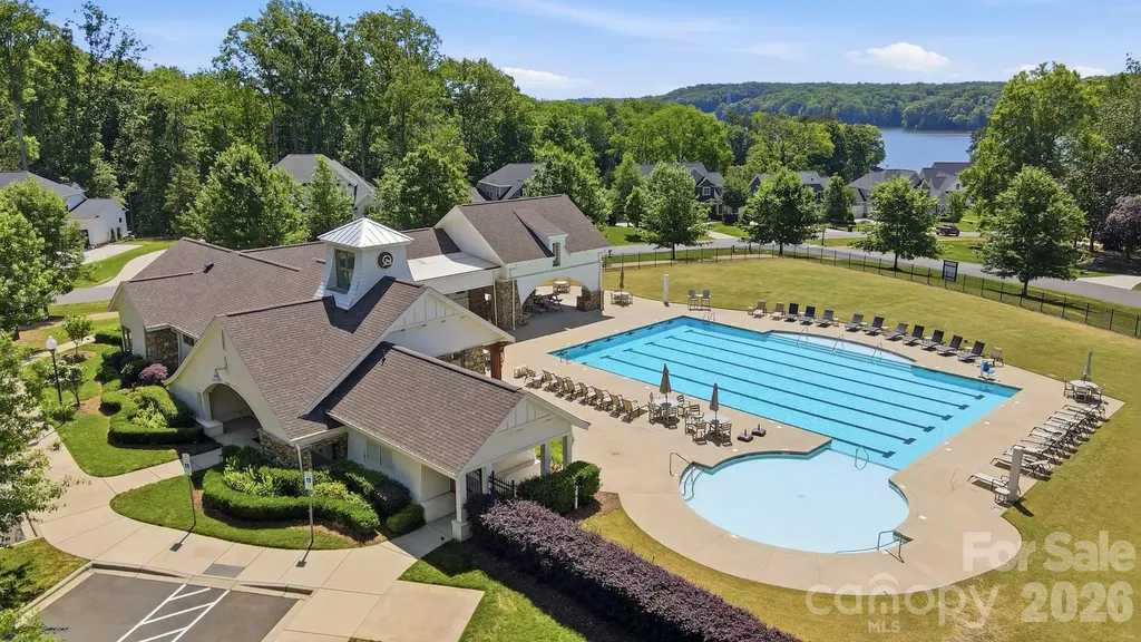 805 Lakeforest Drive Belmont NC 28012