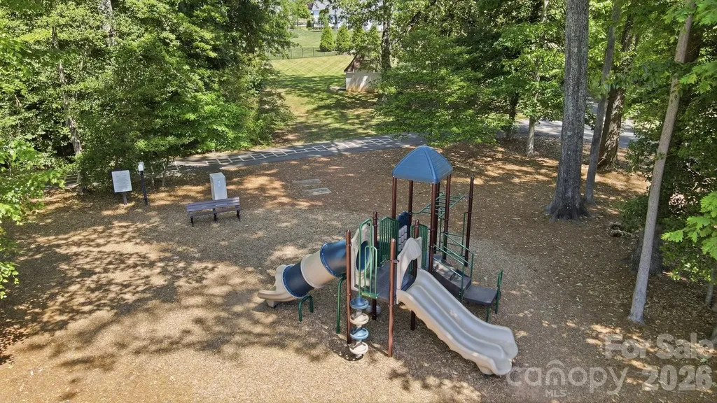 805 Lakeforest Drive Belmont NC 28012
