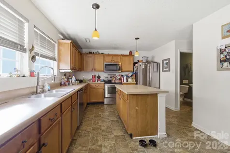 2028 Harrison Park Drive Waxhaw NC 28173