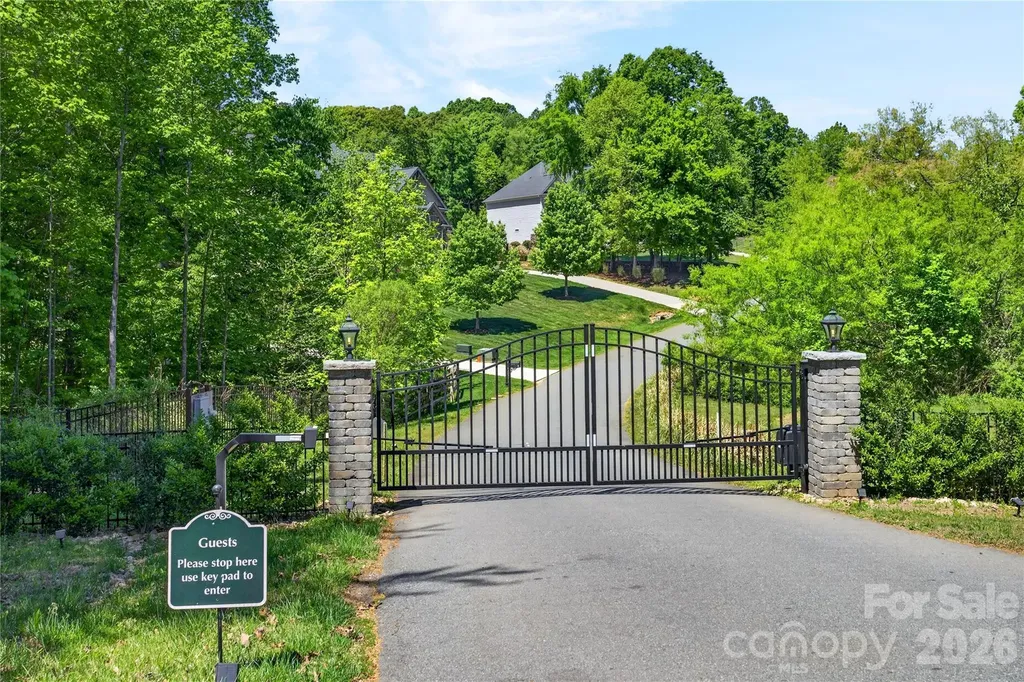 121 Leeward Shoals Lane Mooresville NC 28117