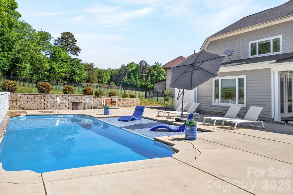121 Leeward Shoals Lane Mooresville NC 28117