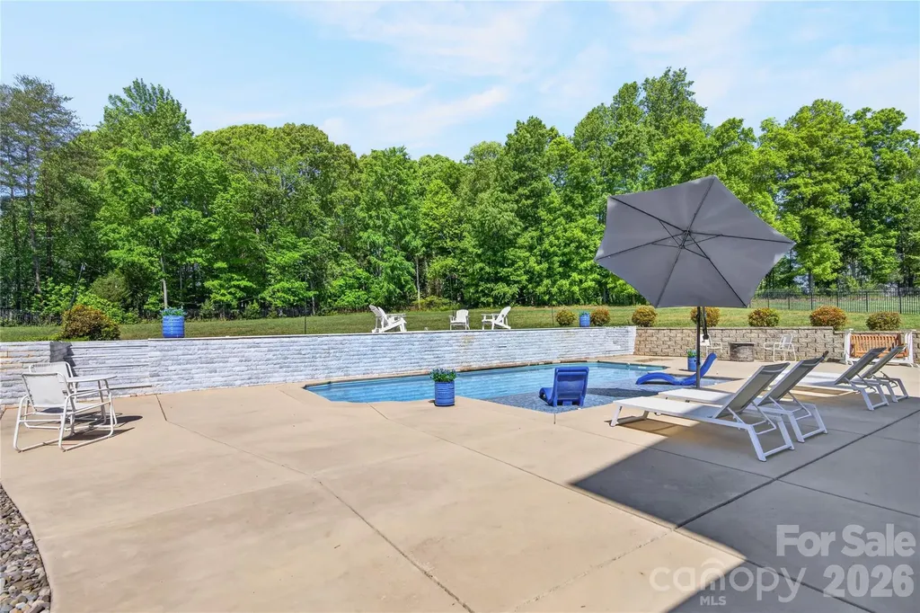 121 Leeward Shoals Lane Mooresville NC 28117