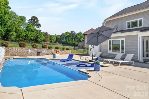 121 Leeward Shoals Lane Mooresville NC 28117