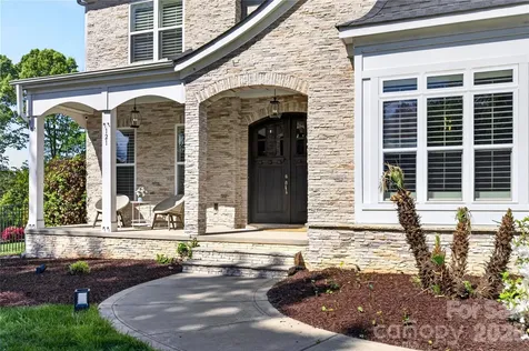 121 Leeward Shoals Lane Mooresville NC 28117