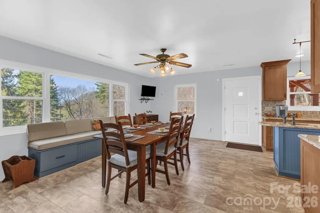 87 Rockwood Road Waynesville NC 28786