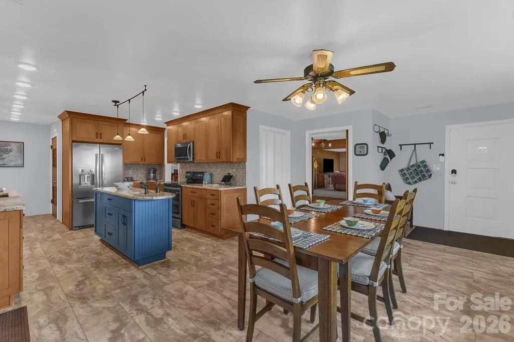 87 Rockwood Road Waynesville NC 28786