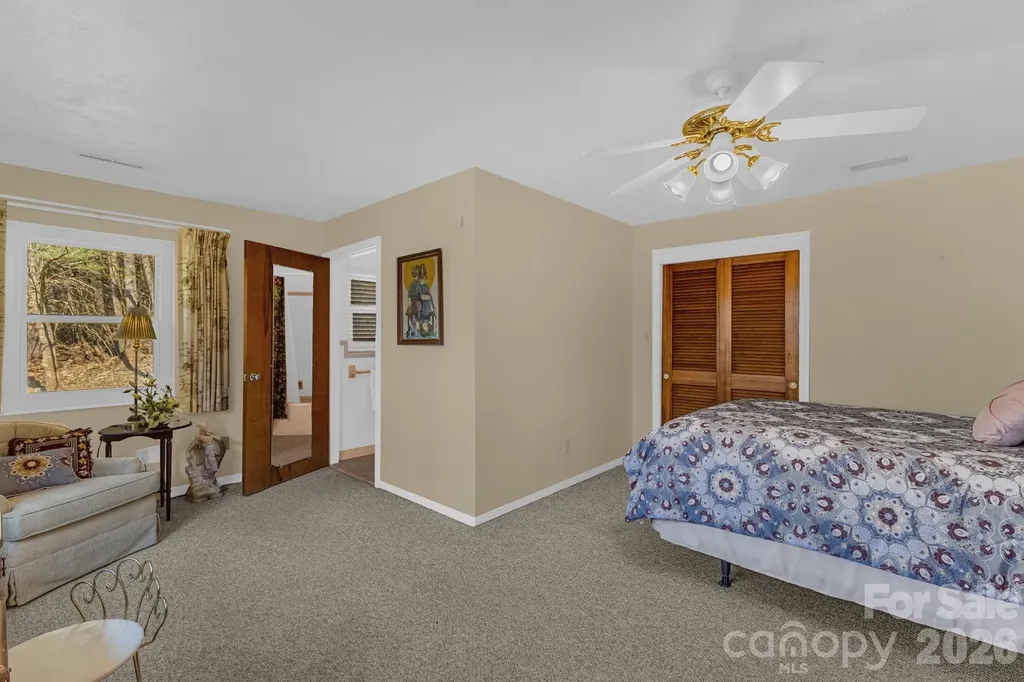 87 Rockwood Road Waynesville NC 28786