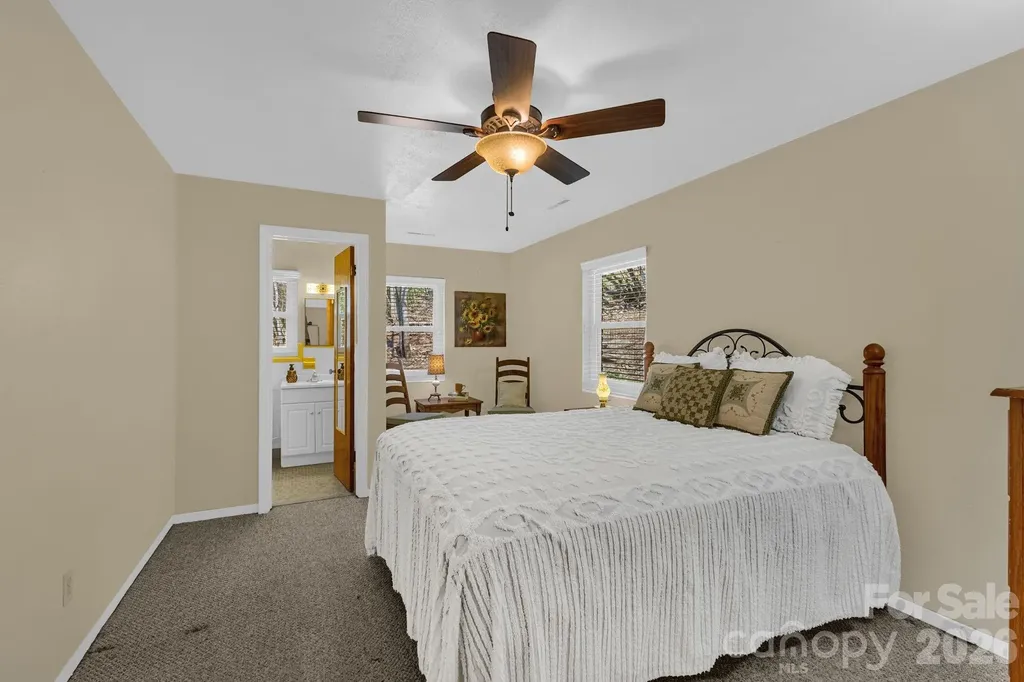 87 Rockwood Road Waynesville NC 28786