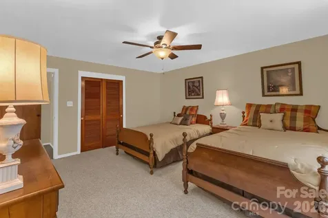 87 Rockwood Road Waynesville NC 28786
