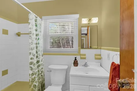 87 Rockwood Road Waynesville NC 28786