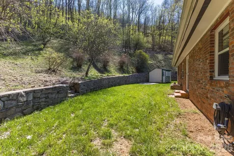 87 Rockwood Road Waynesville NC 28786