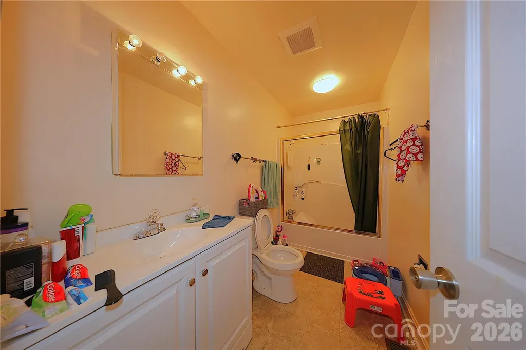 104 Pinetree Drive Matthews NC 28104