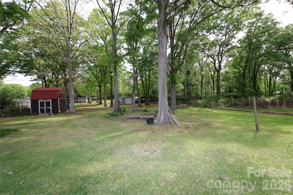 104 Pinetree Drive Matthews NC 28104