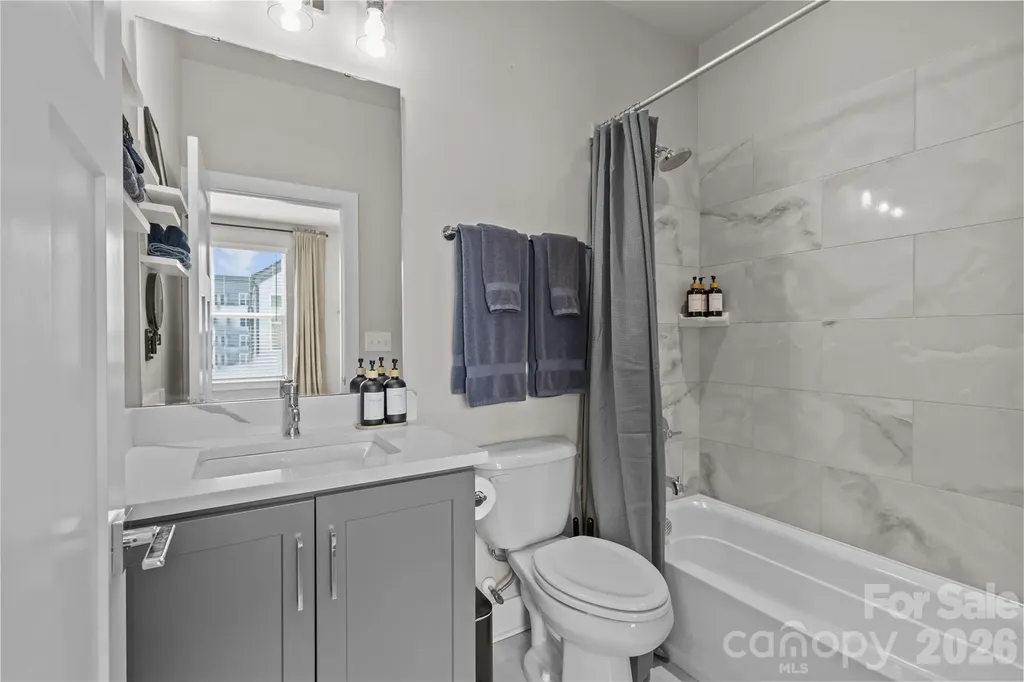 2115 Isom Street Charlotte NC 28208