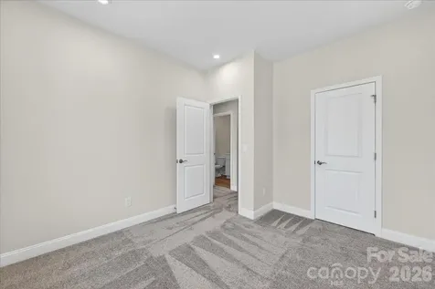 7921 Cedarsmith Court Charlotte NC 28217