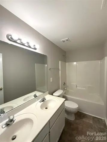 1207 Joannas Court Charlotte NC 28214