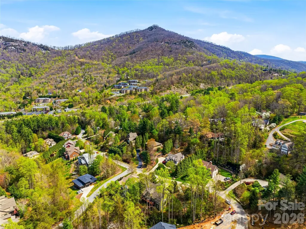 61 Village Pointe Lane Asheville NC 28803