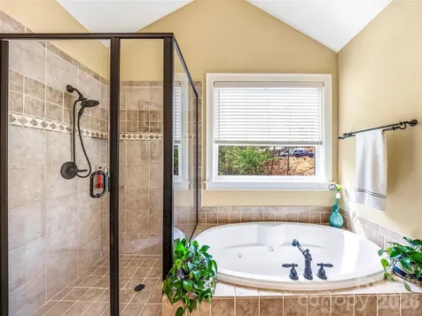 61 Village Pointe Lane Asheville NC 28803