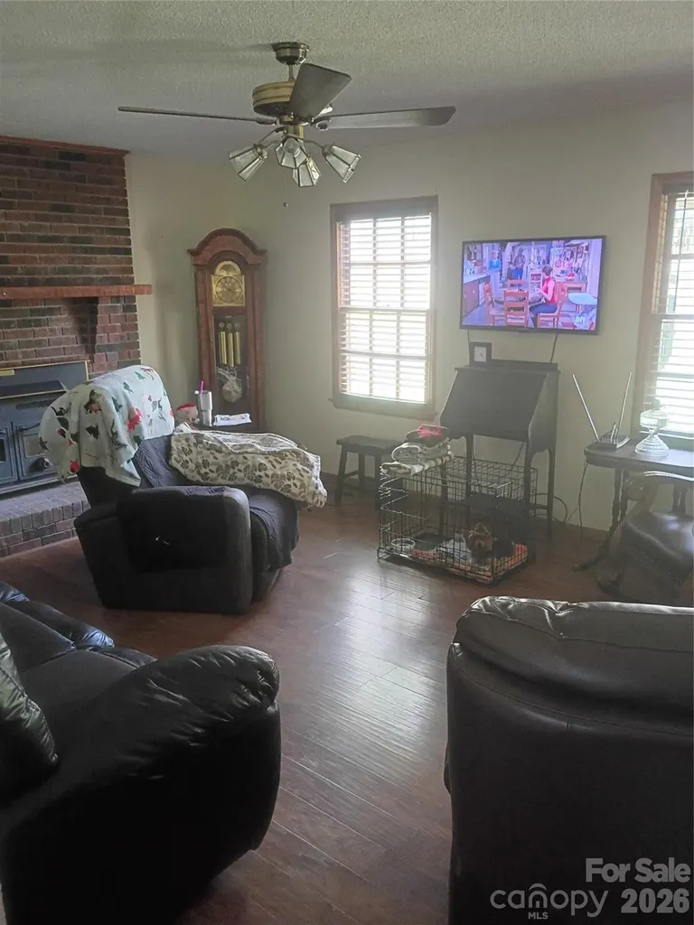 5427 Christopher Road Iron Station NC 28080