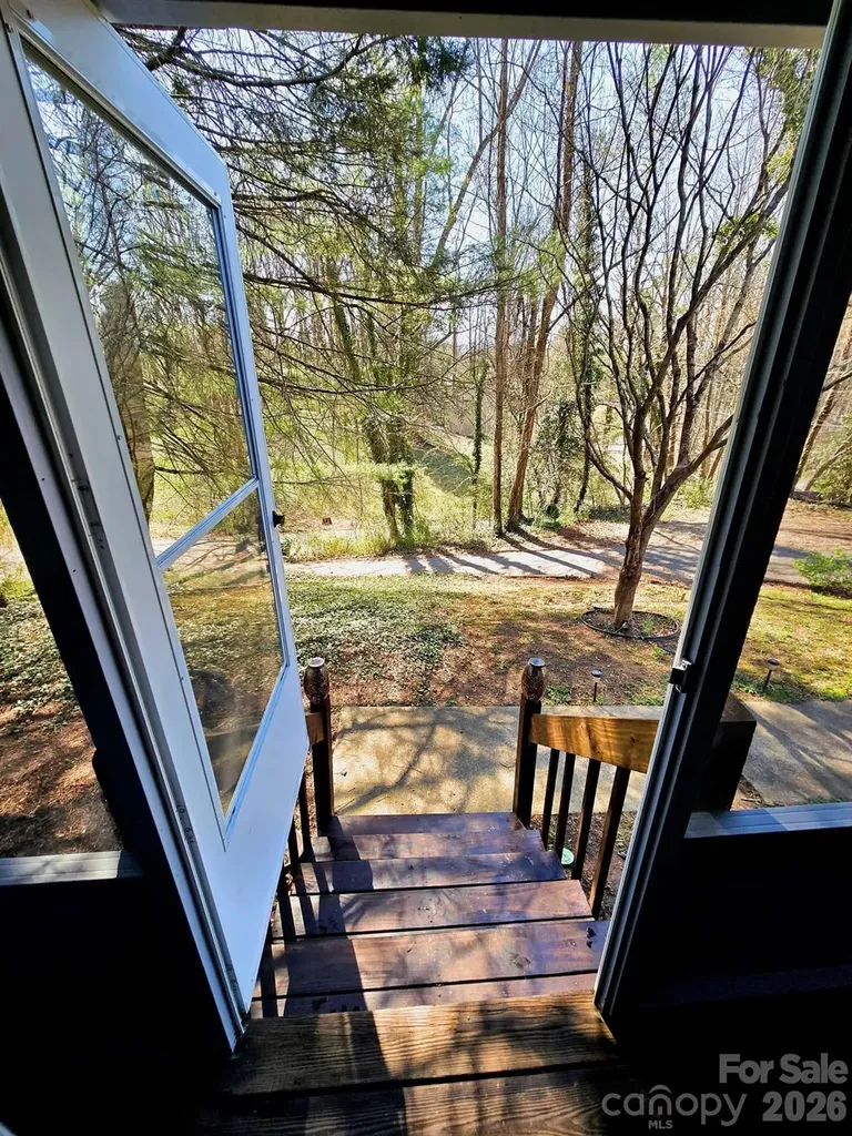 41 W Skyland Circle Woodfin NC 28804