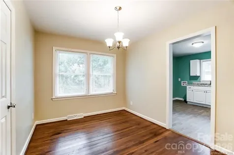 3443 Airlie Street Charlotte NC 28205