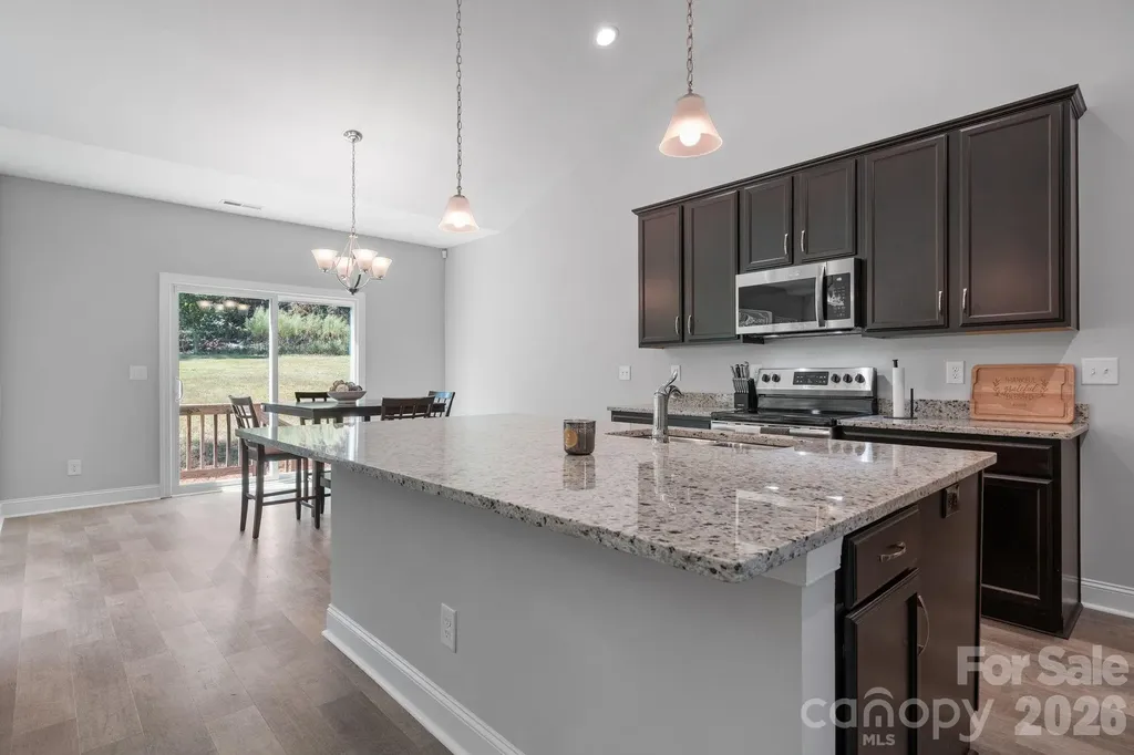 4903 Rio De Luna Hickory NC 28601