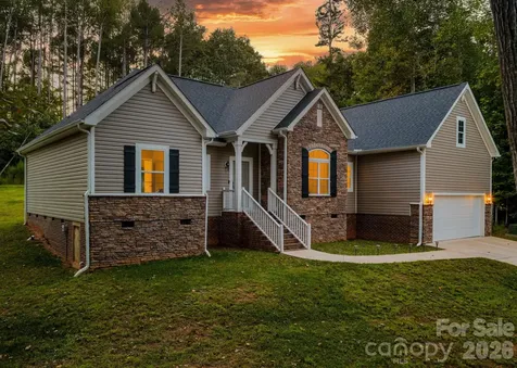 4903 Rio De Luna Hickory NC 28601