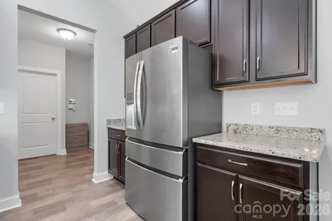 4903 Rio De Luna Hickory NC 28601