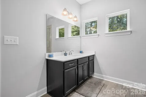 4903 Rio De Luna Hickory NC 28601