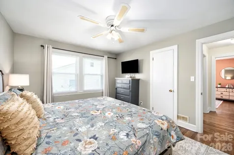 298 Erwin Hills Road Asheville NC 28806