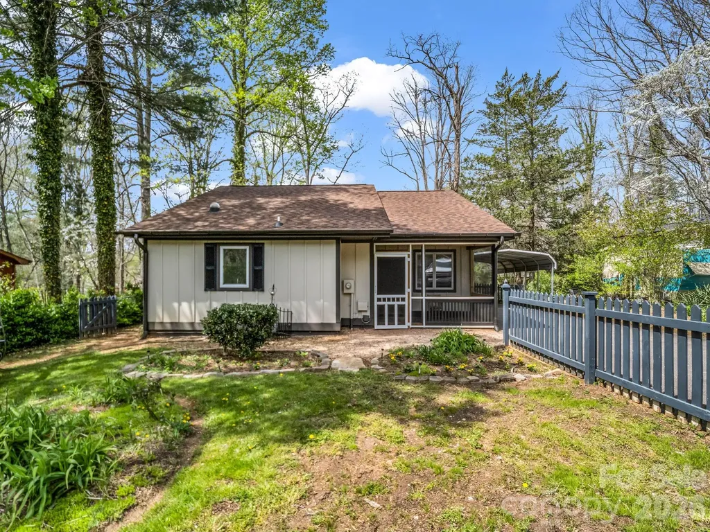 605 Rhododendron Avenue Black Mountain NC 28711