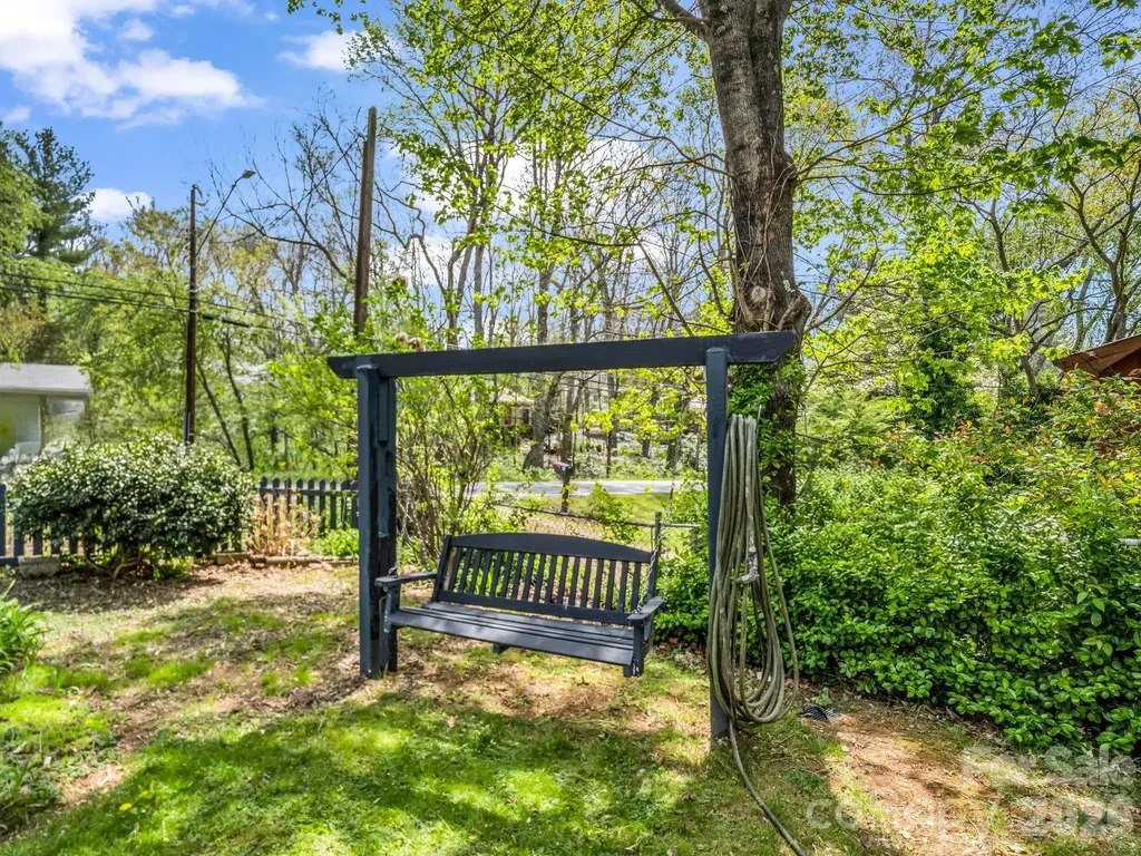 605 Rhododendron Avenue Black Mountain NC 28711