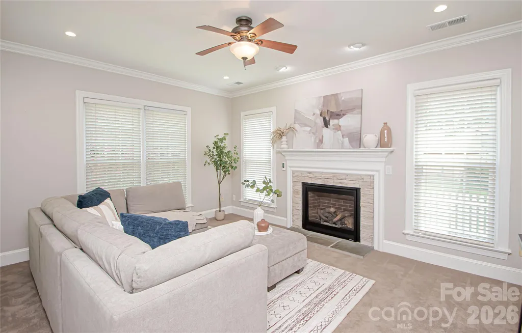 2806 Saintfield Place Charlotte NC 28270