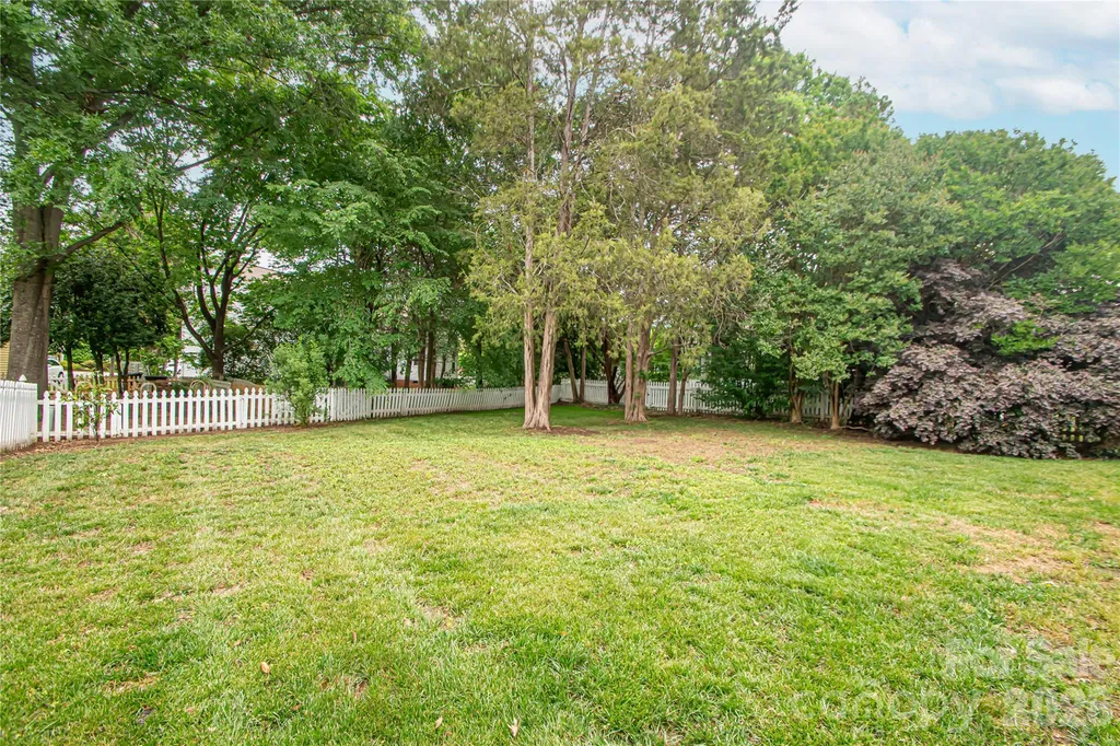 2806 Saintfield Place Charlotte NC 28270